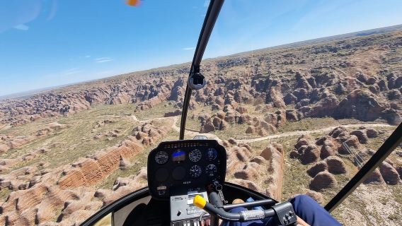 De Halls Creek a Bungles: Vuelo/Conducción + Guías aborígenes locales