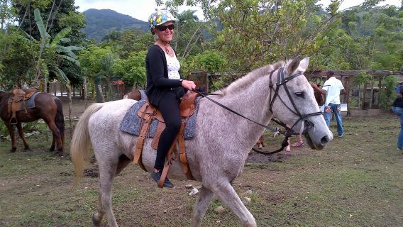  Horseback riding countryside - Half-Day Tour
