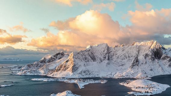挪威羅弗敦大教堂+博物館【中文專車-舒適純淨】