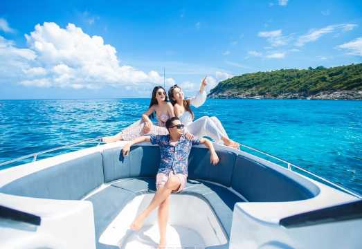 Phuket, Thailand Coral Island half-day tour [speedboating/swimming/snorkeling/hotel transfer]