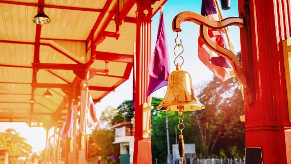 Tour di un giorno personalizzato a Hua Hin (senza tappe per lo shopping)|Hua Hin Beach/Stazione ferroviaria di Hua Hin/Palazzo Khao Wang opzionali