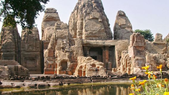 Historical Tour including Unesco Kangra fort & Rock cut temple from Dharamshala