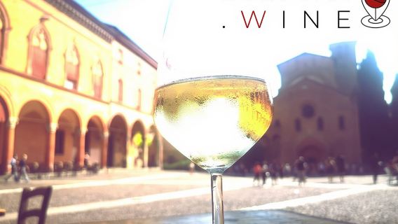 The downtown wine experience