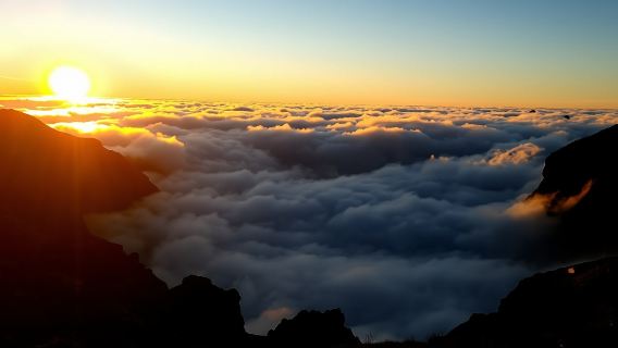 Tour ngắm bình minh Pico do Arieiro kèm bữa sáng