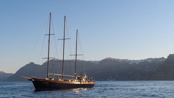 SantoriniTours
