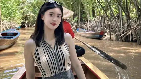 ホーチミン発｜メコン川日帰りツアー【永長寺 + ココナッツの森ボート体験 +英語ガイド +少人数グループ選択可】