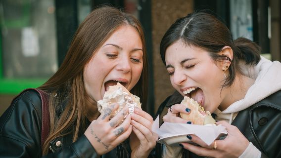 Tur Jalan Kaki dan Mencicipi Makanan di Greenwich Village