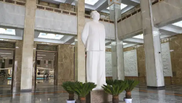 中國人民革命軍事博物館半日遊【20人小團|2.5小時趣味互動