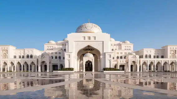 阿布達比盧浮宮+總統府+大清真寺一日遊【中文司機接駁+午餐】