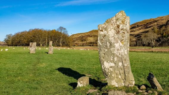 Balloch: Menhire, Burgen & Highlands-Tour