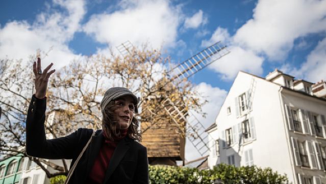 Montmartre en chansons : tournée avec un chanteur professionnel