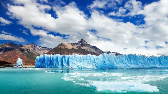 Perito Moreno Glacier Hike and Glacier cruise from El Calafate, Argentina