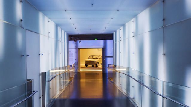 德國慕尼黑王宮+瑪利亞廣場+寶馬博物館+英國花園【包車優選】