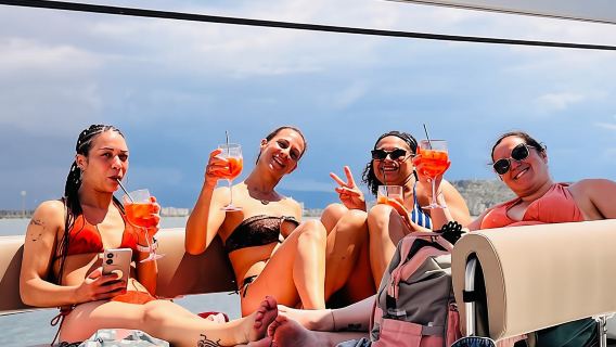 Katamaran-Tour, Schwimmen, Schnorcheln und ein Prosecco-Toast