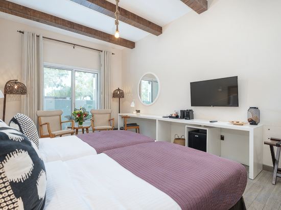 Beach Walk Boutique Hotel Room Type - Boutique Room with Balcony