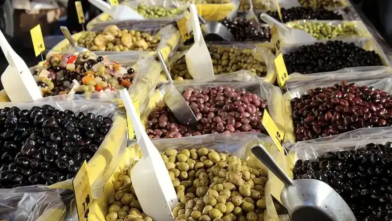 Market & Villages in Luberon