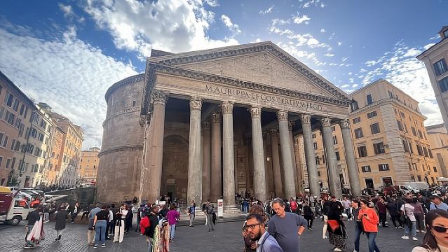Rome: Pantheon fast track entrance with live tour guide
