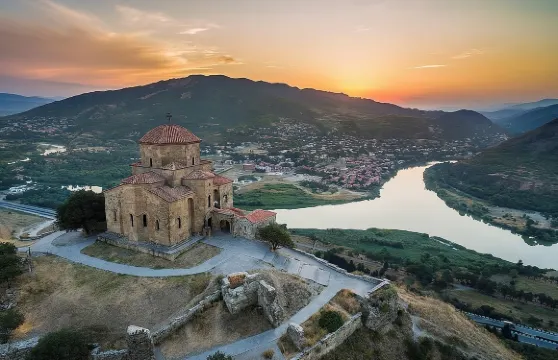 姆茨赫塔 - 賈瓦里 - 薩姆塔夫羅，格魯吉亞基督教的搖籃。（旅行團）