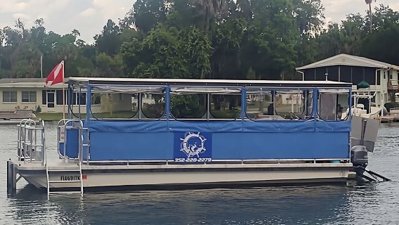 Vea el río Crystal: crucero turístico por el Refugio Nacional de Vida Silvestre