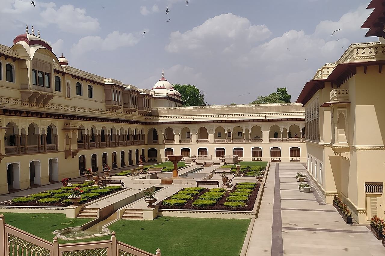 One Day Private Tour of Jaipur with Guide