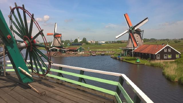 Zaanse Schans Windmills, Clogs and Dutch Cheese Small-Group Tour from Amsterdam 