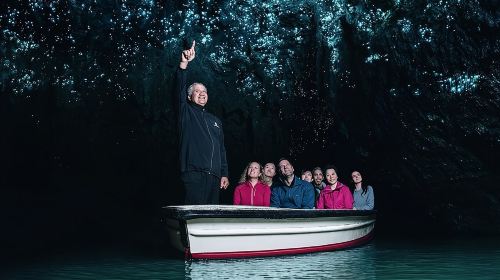 Waitomo Caves & Rotorua - Te Puia Small-Group Tour from Auckland Day Tours