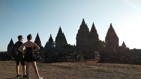 Tempio di Borobudur e Prambanan con guida inglese/francese/italiana