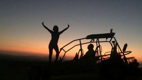 Desde Ica: Buggy al Atardecer y Sandoboarding