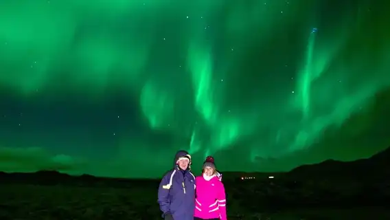 ทัวร์แสงเหนือไอซ์แลนด์ (เลือกได้ระหว่างรถออฟโรด/รถจี๊ป/รถตู้/รถทัวร์ + ถ่ายรูปแสงเหนือ)