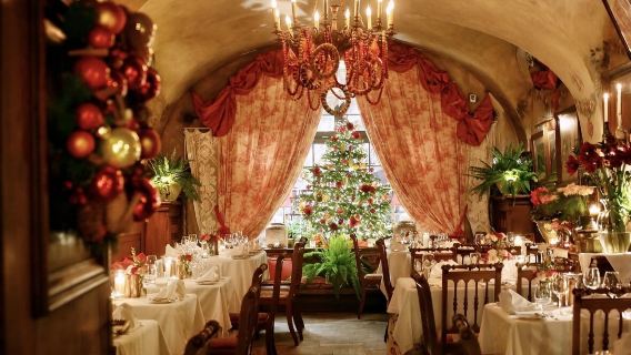 Restaurant reservation service for the popular U Fukiera in Warsaw, Poland