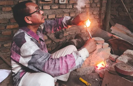 廓爾喀彎刀(庫克里彎刀)製作工坊-廓爾喀人的鍛造坊