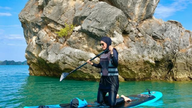 2-Hour Paddle Boarding [SUP Experience, Explore Mini Caves, Mangroves & Limestone at Tanjung Rhu Langkawi]