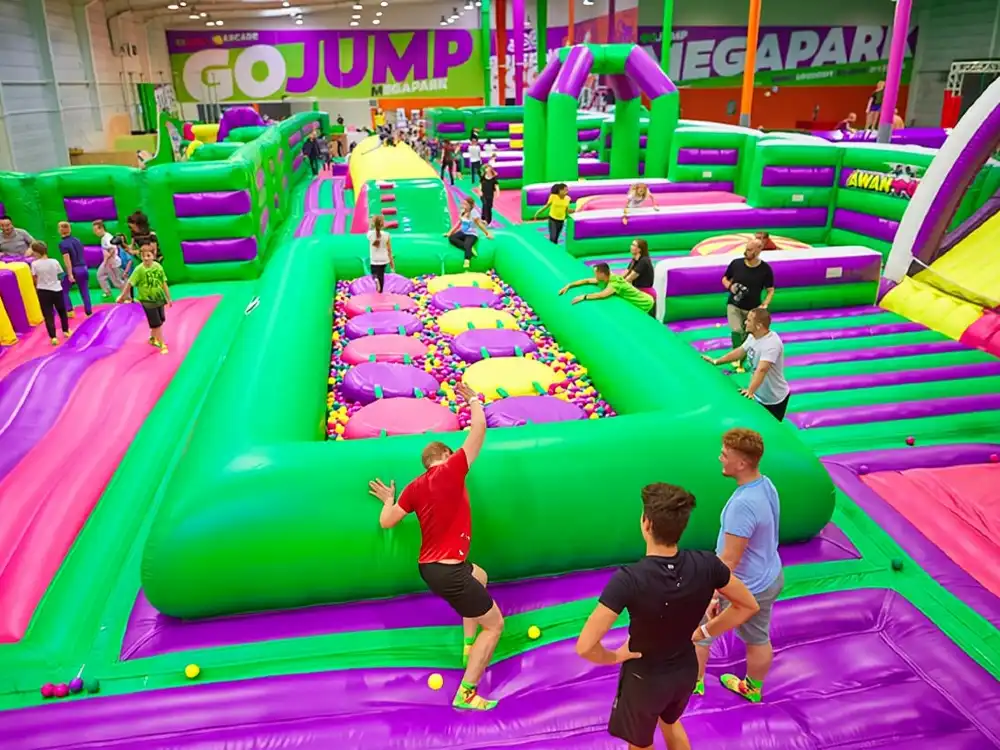 GOjump MEGAPARK Kraków-Sikorki 1h ticket: GOair Inflatable Park 