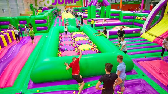 GOjump 메가파크 크라쿠프-시코르키 1시간 입장권: GOair 에어바운스 파크