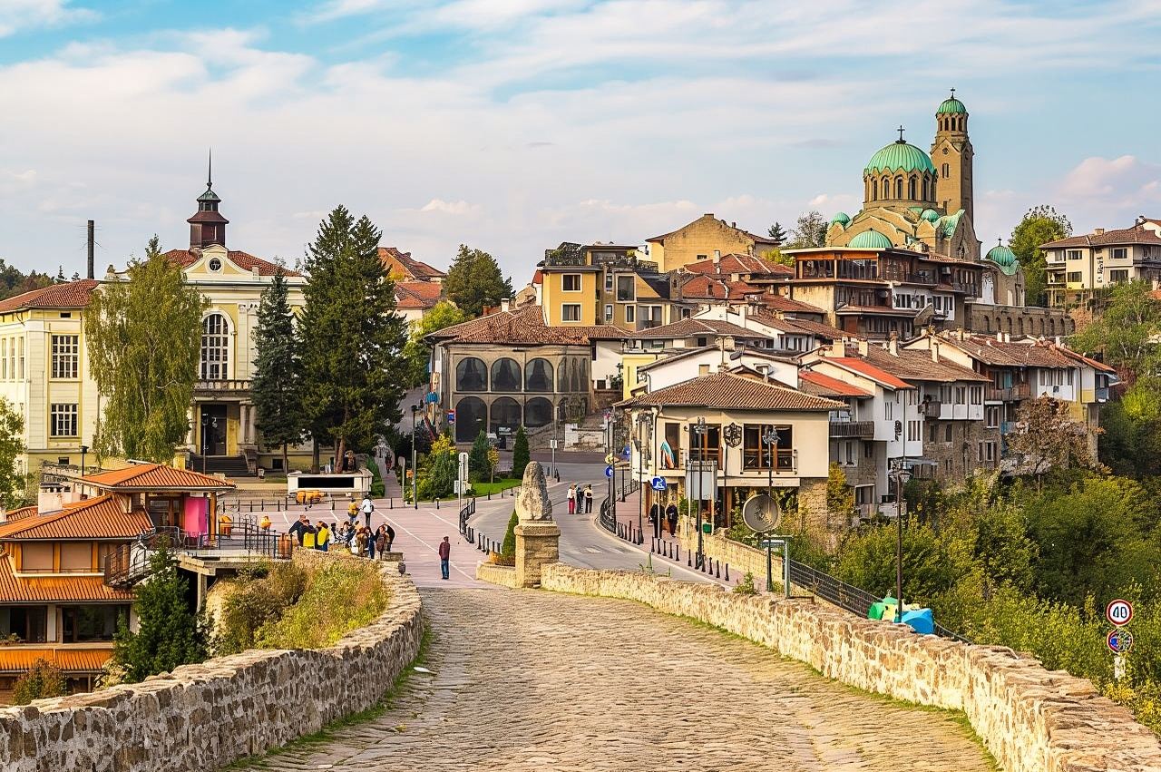 Bulgaria -Private Tour- Basarbovo, Arbanasi, Veliko Tarnovo