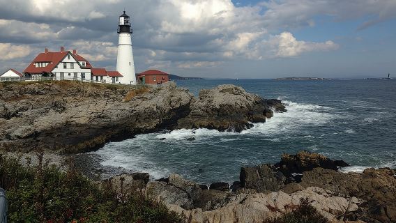 Private Full Day Tour to Coastal Maine from Boston with Hotel pick-up