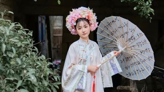 泉州旅拍【可1對1網紅簪花單人寫真親子情侶閨蜜訂製旅拍跟拍漢服旗袍全含】