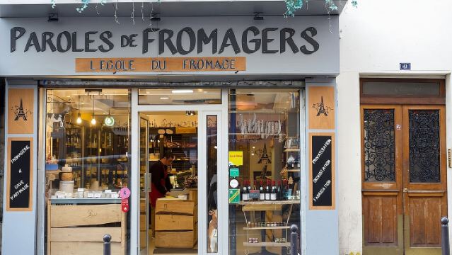 Paris Cheesemaking Workshop including Wine and Cheese Tasting with an Expert