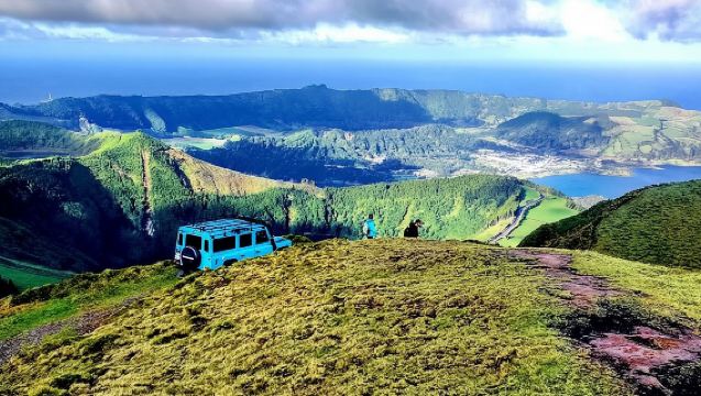 Lawatan Jeep Sete Cidades Separuh Hari di Jalan Kurang Dilalui