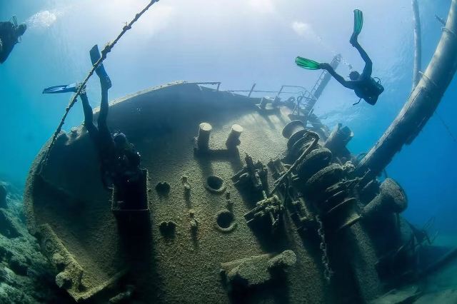 7-stündiges Gerätetauchen mit Zertifikat auf Coron, Philippinen – Wracktauchen mit Zertifikat auf Coron (3 Tauchgänge)|Hoteltransfer/Ausrüstung inklusive/Tauchführer/Mittagessen