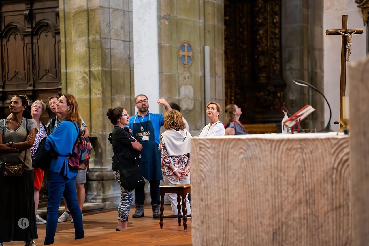 “ปอร์โต: การแสดงฟาดูพร้อมทัวร์ชมอารามประวัติศาสตร์”