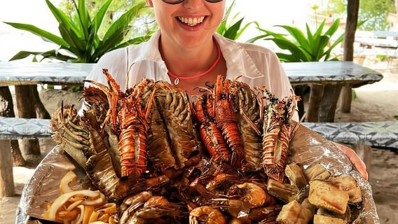 Zanzibar: Pelayaran Matahari Terbenam Pantai Nungwi dan Kendwa dengan Musik