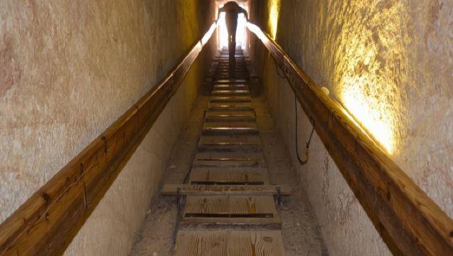 Discover Giza Plateau- Full-Day Private Tour