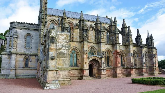 Rosslyn Chapel and Scottish Borders Small-Group Day Tour from Edinburgh