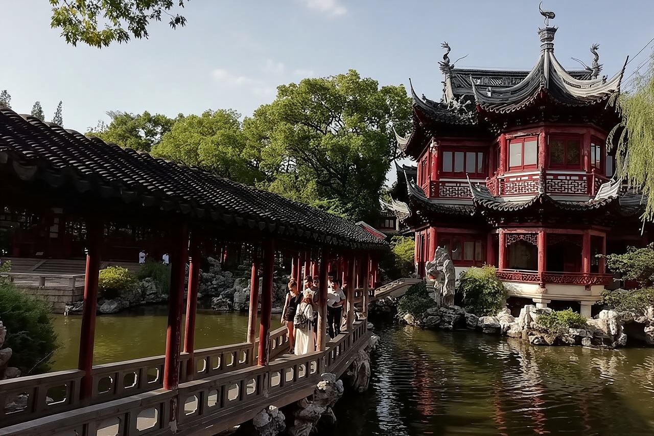 Tour privado de un día por la vida y cultura de la antigua Shanghái con almuerzo incluido