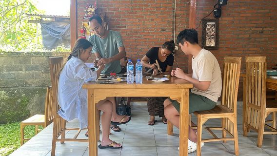 Corso di gioielleria in argento a Ubud con trasferimenti