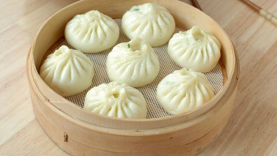 Half-Day steamed Buns Cooking Class with a Local Market Visit