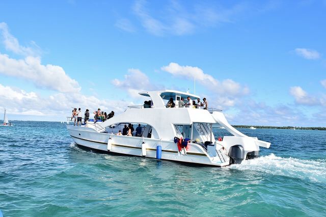 Punta Cana Booze Cruise, Snorkeling, Sand-Bar with Entertainment