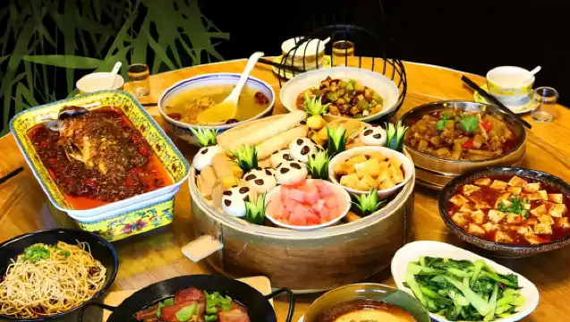 1-day tour: Panda Valley + Dujiangyan + Zhongshuge + Yangtianwo + Blue Tears Night View (Optional 8-person group)