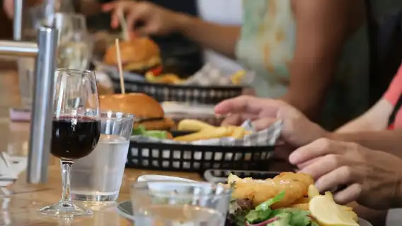 Hunter Valley: Wine, Chocolate and Lunch All Inclusive Tour